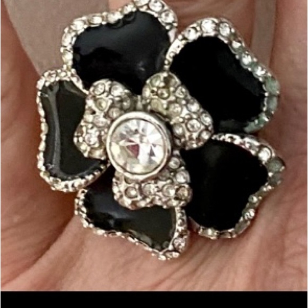 Cocktail ring